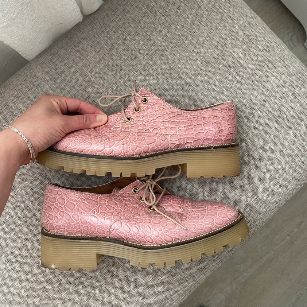 Genuine leather pink snake skin platform loafers